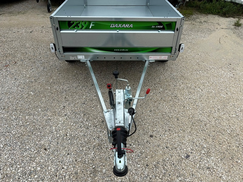 Remolque Erde Daxara 239×4 con frenos 1500/1000 KG Peso bruto