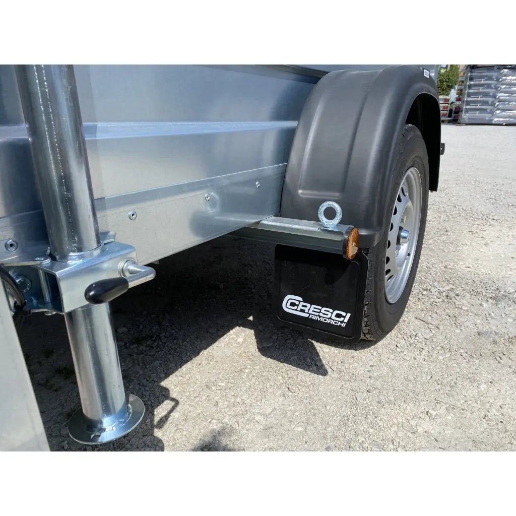 El Remolque Cresci Fourgon PT6F con frenado – Capacidad de 750 kg